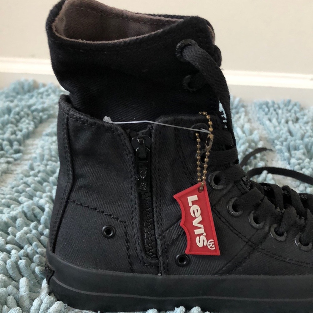 Black Levi’s